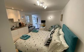 Sweet Caroline - Luxury Studio Stone'S Throw From Mousehole Harbour