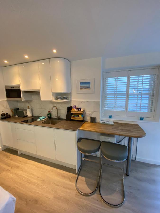 Sweet Caroline - Luxury Studio Stone'S Throw From Mousehole Harbour Exterior photo