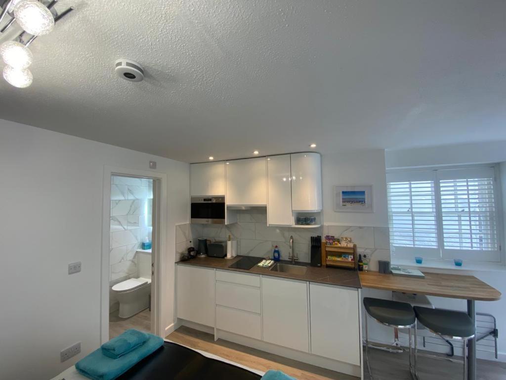 Sweet Caroline - Luxury Studio Stone'S Throw From Mousehole Harbour Exterior photo